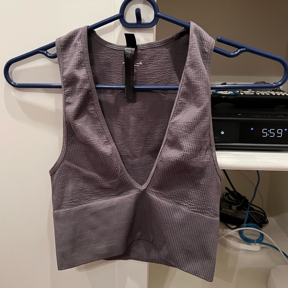 Cropped Body Contour tank